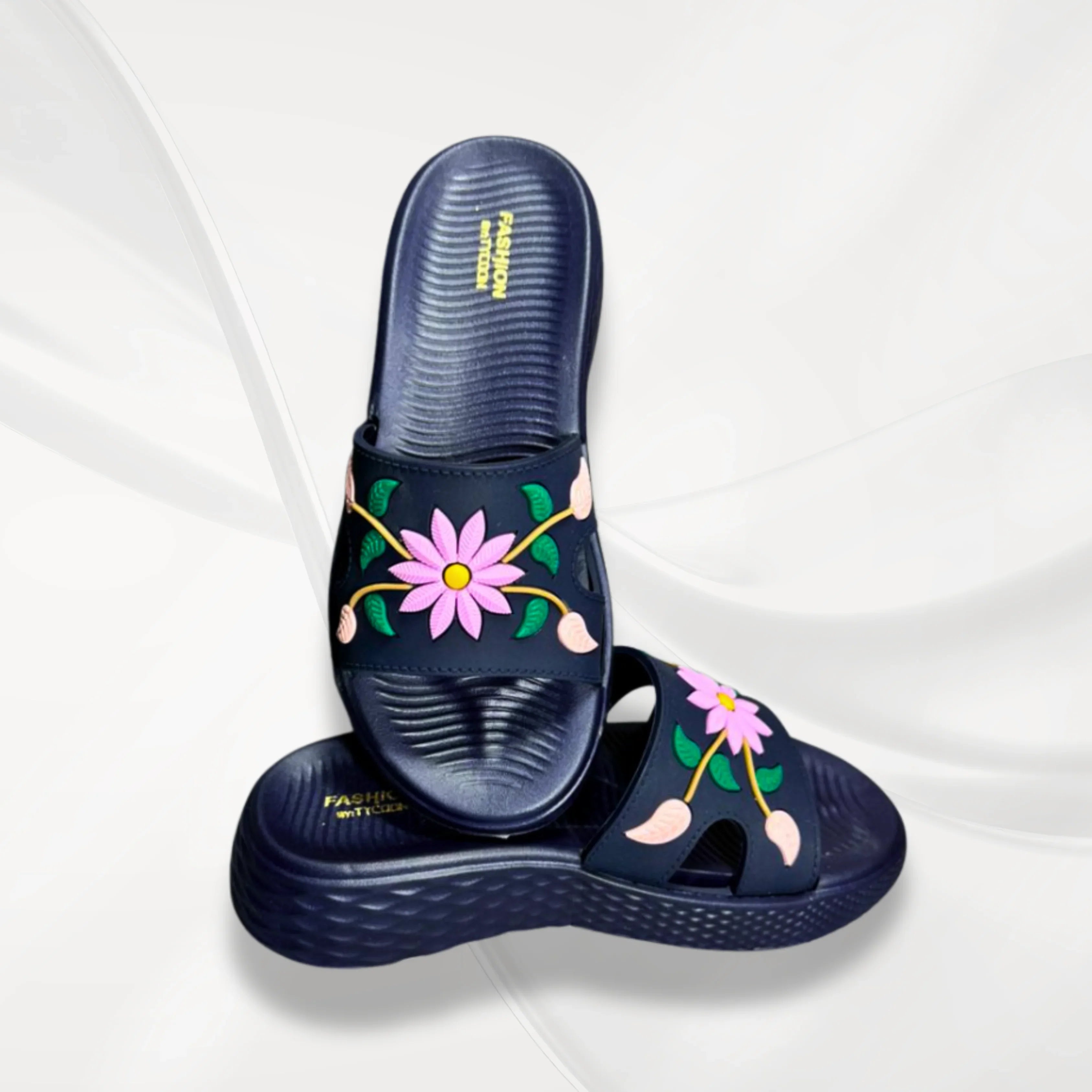 Women’s Comfortable Flat Sole Slippers