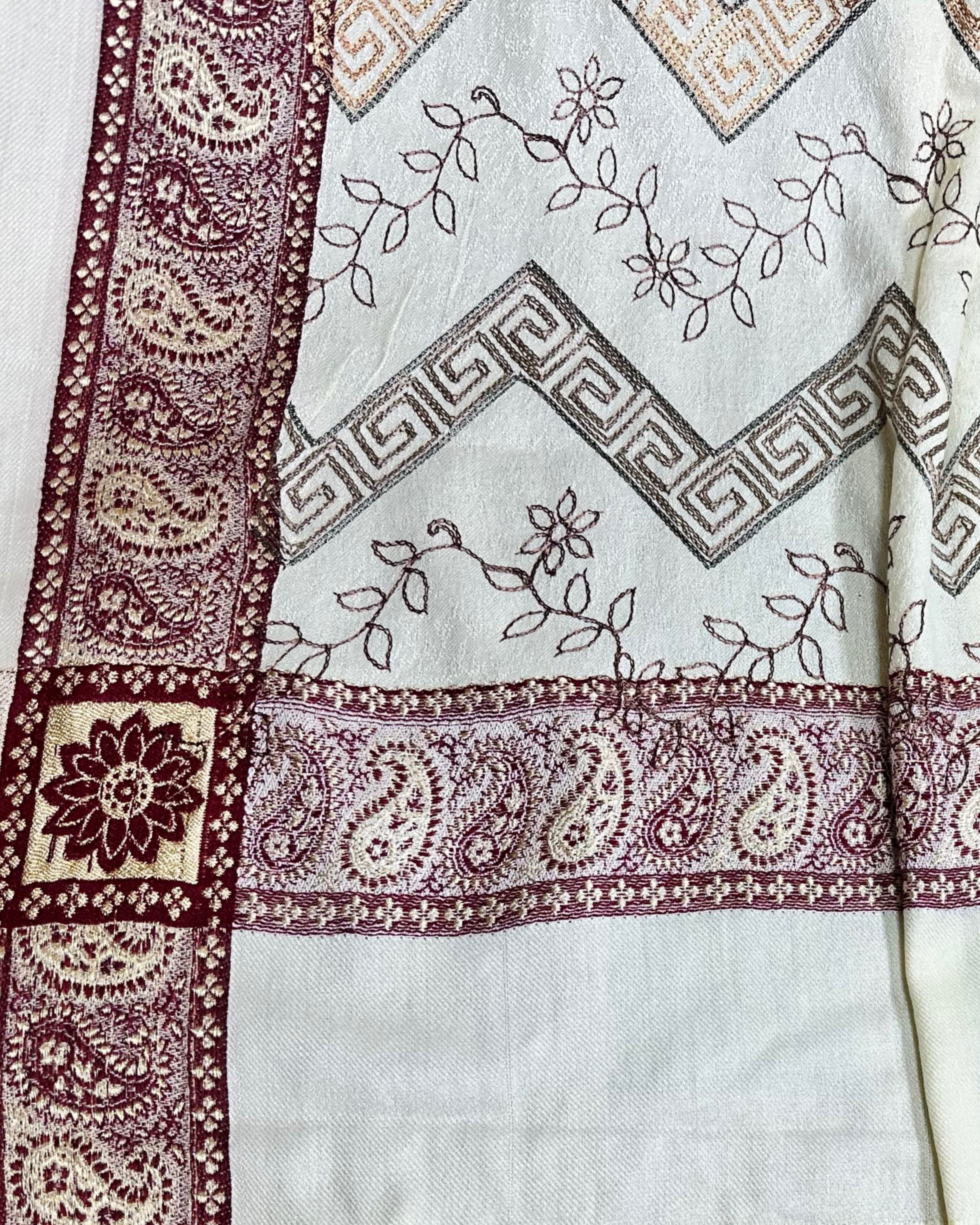 4 BorderEmbroidered Shawl for Winter