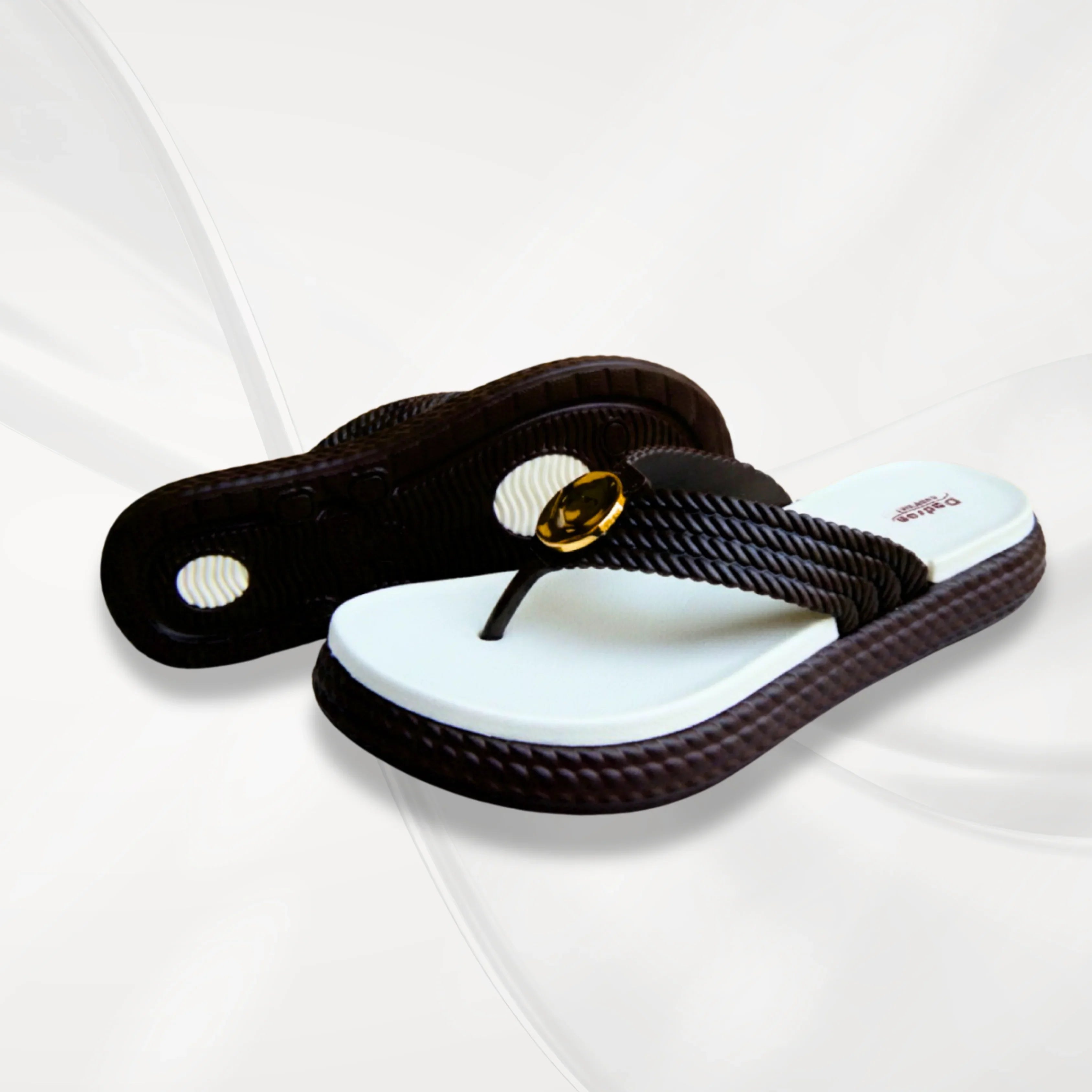 Women’s Comfortable Flat Sole Slippers