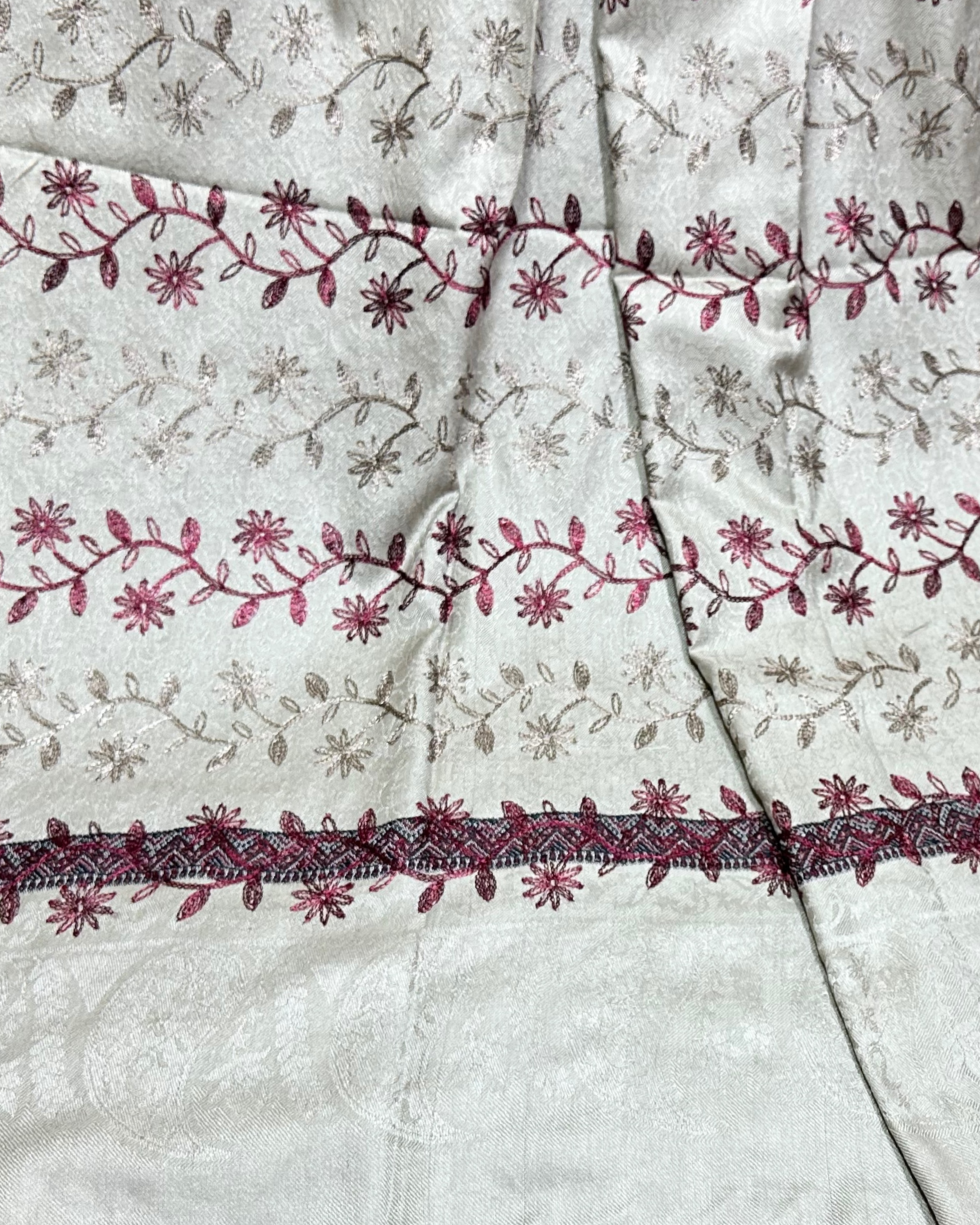 4 Border Embroidered Shawl for Winter -Ws103