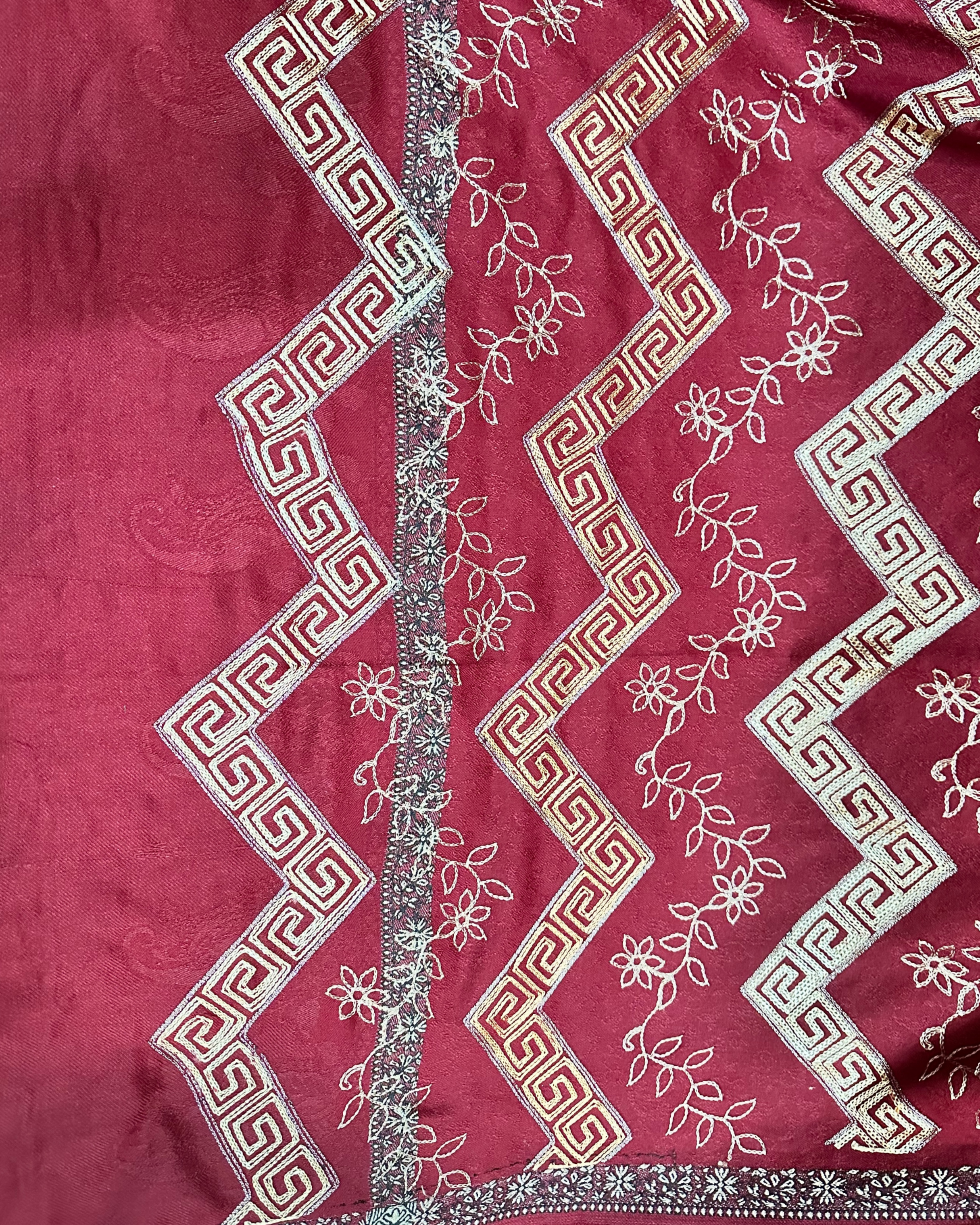 4 Border Embroidered Shawl for Winter -Ws104
