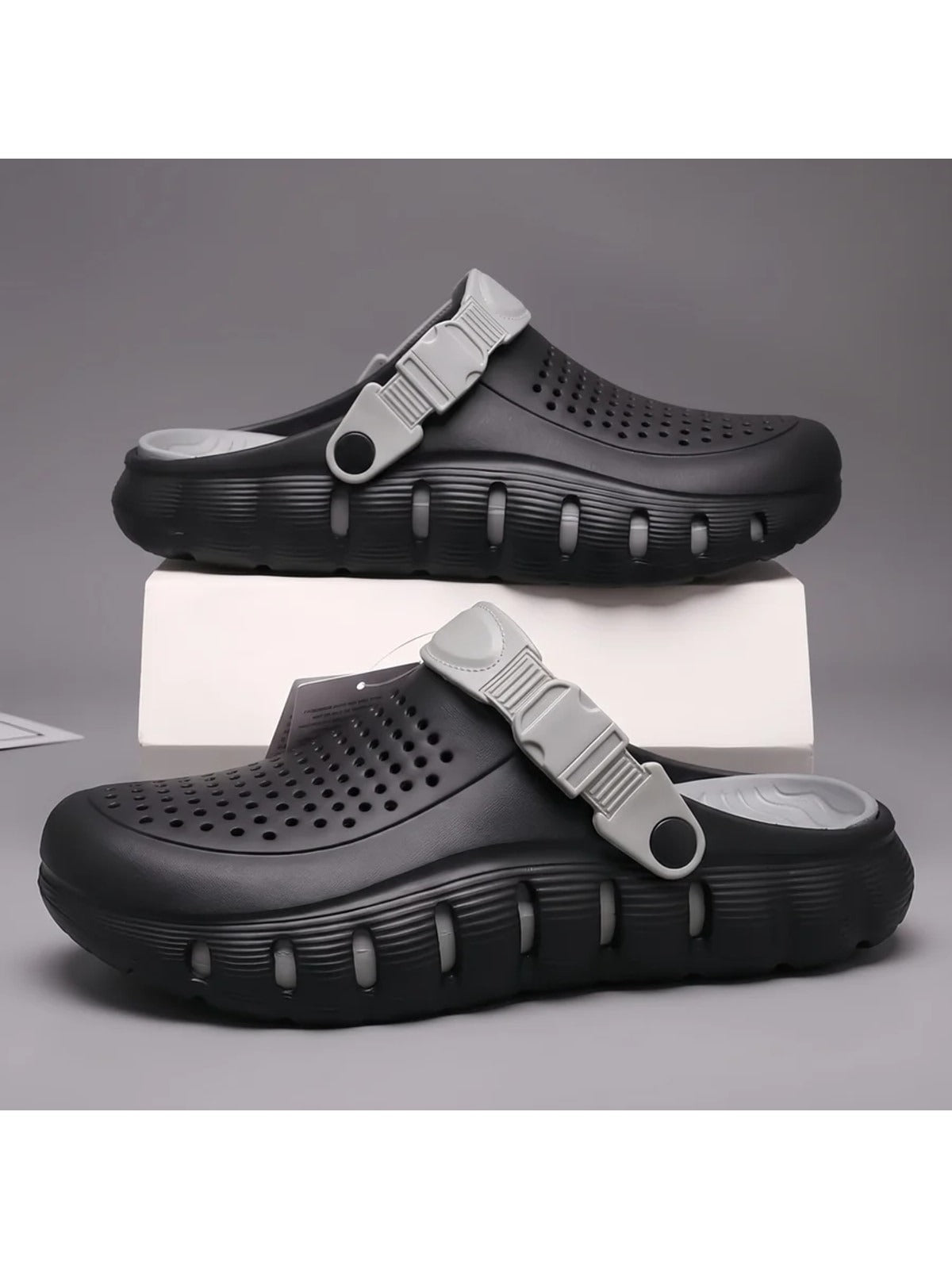 Men’s Comfortable EVA Outdoor Clogs – Anti-Slip Beach & Garden Slippers